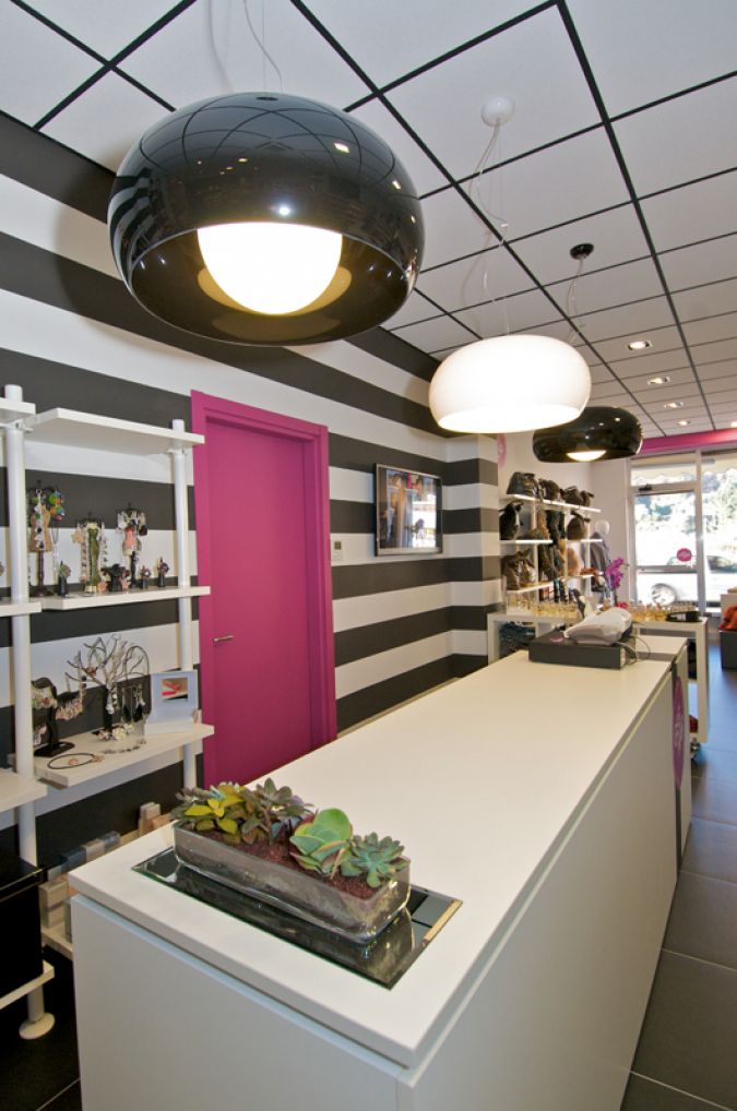 arredamento negozi borgosesia geg hair beauty accessories (4)